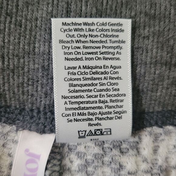 Joyspun Women's Charcoal Gray Snowflake Joggers - Picture 13 of 14